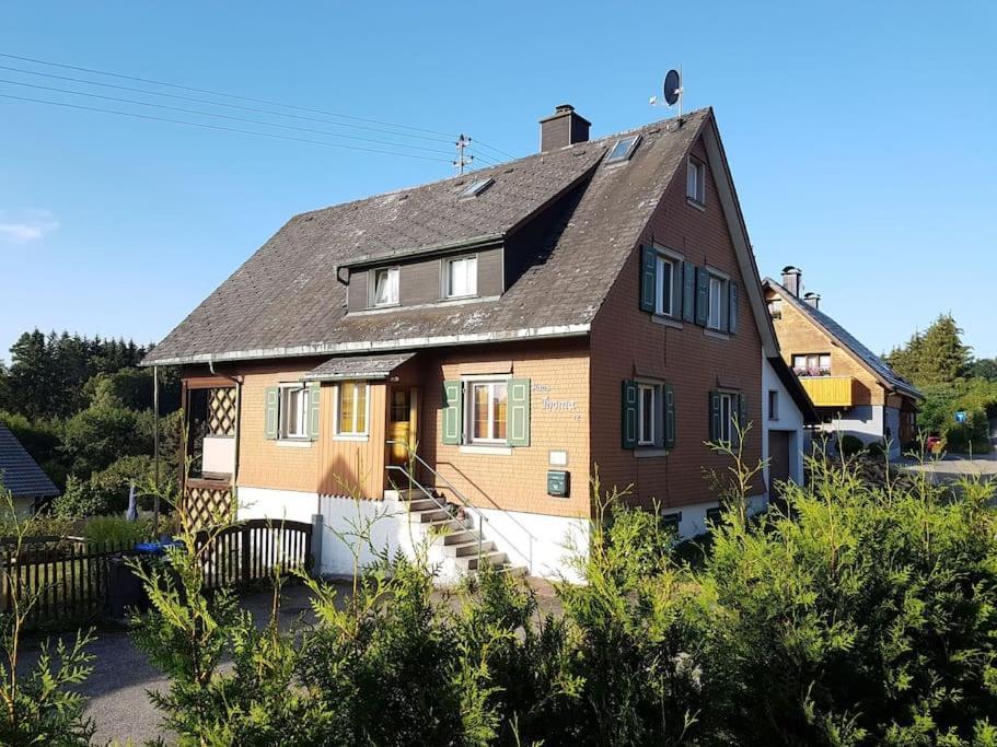 Idyllische Kleine Ferienwohnung Im Schwarzwald Friedenweiler Экстерьер фото